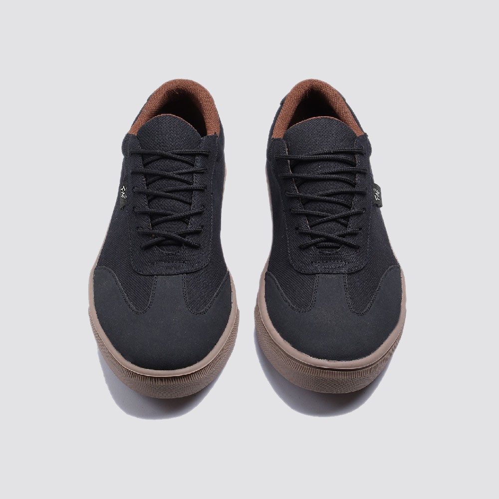 ATOM BLACK |ManNeedMe x FSTP| Sepatu Sneakers Pria Casual ORIGINAL