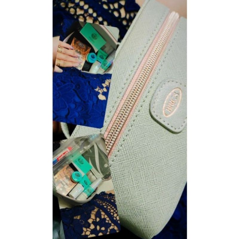 TRAVEL KIT BRICS EXCLUSIVE FROM QATAR AIRWAYS