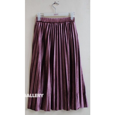 GROSIR ROK IMPORT / ROK 7/8 PLISKET BLUDRU VELVET PREMIUM  GLOSSY-7/8 WINE KOREA