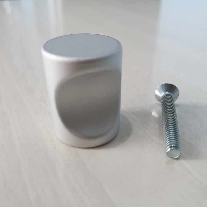 Tarikan Handle Knob Bulat Pentol Laci Pintu Lemari Kitchen Set 646 AD