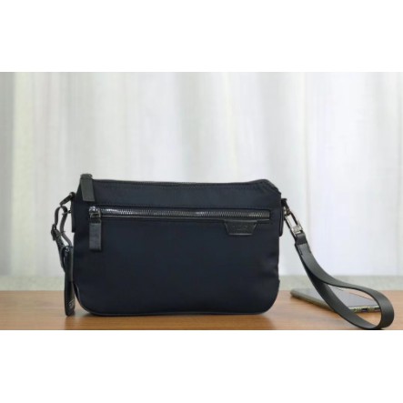 TAS CROSSBODY TUMI HARRISON SHERMAN CROSSBODY | TAS HANDBAG PRIA | 6302033D