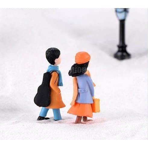 Miniatures - Traveler Couple #02 (1pc)