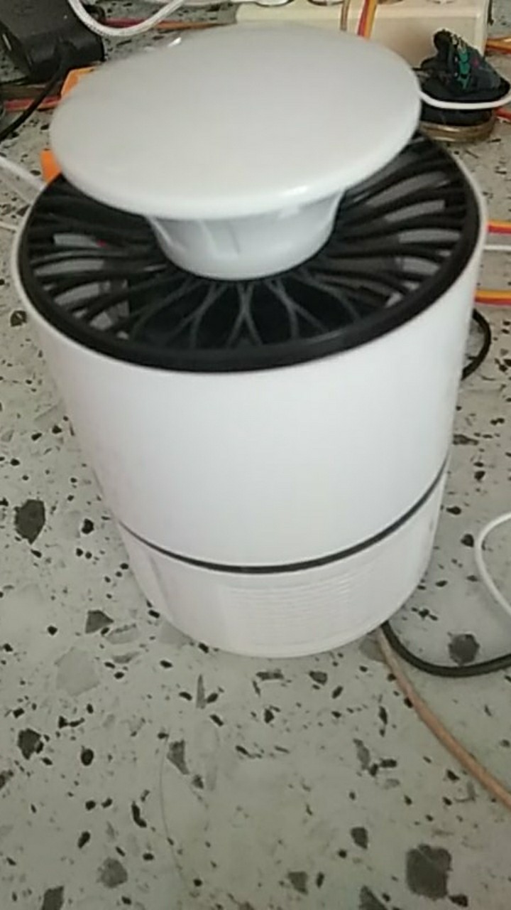 Alat Pengusir Nyamuk Elektrik Lampu Jebakan Pembunuh Nyamuk