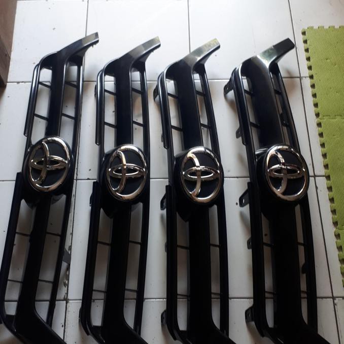 grill yaris trd 2015