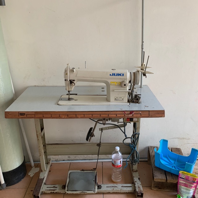 Jual Mesin Jahit Merk Juki Type Ddl 8100e Second Indonesia Shopee Indonesia