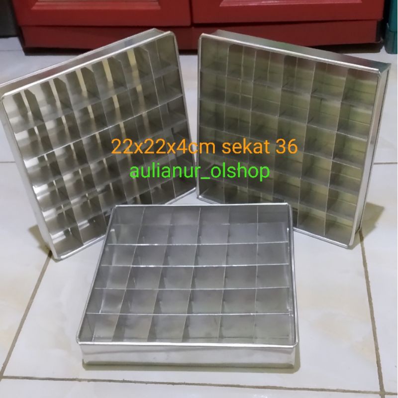 Loyang brownies sekat 22x22 / loyang sekat 22x22 / sekat 36 kotak