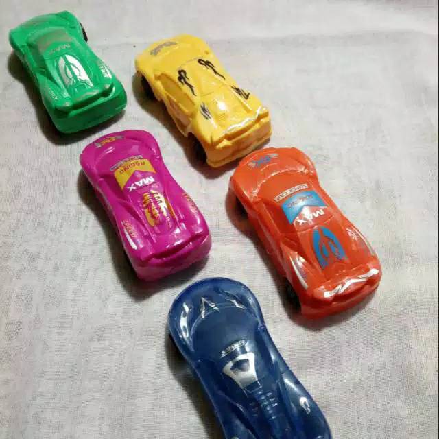 Mainan Mobil Sedan Balap Balapan Fulback Bisa di tarik jalan Sendiri Diasatoys