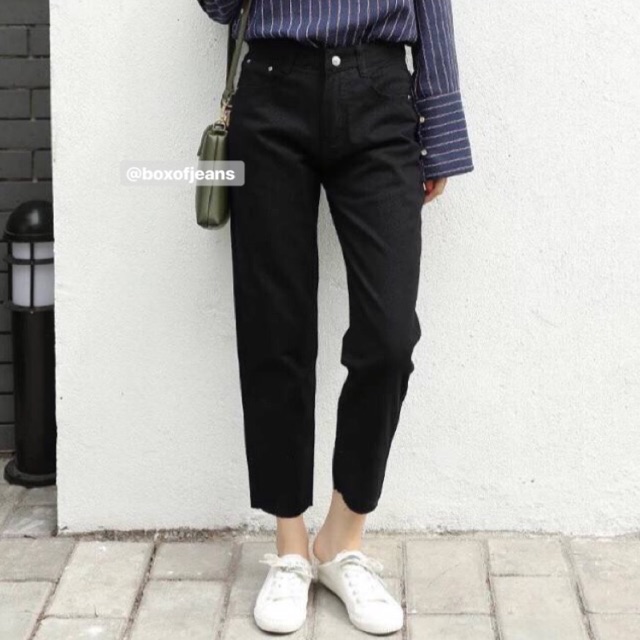 Boxofjeans - Unfinished / Rebel Boyfriend Jeans - BLACK (STRAIGHT)