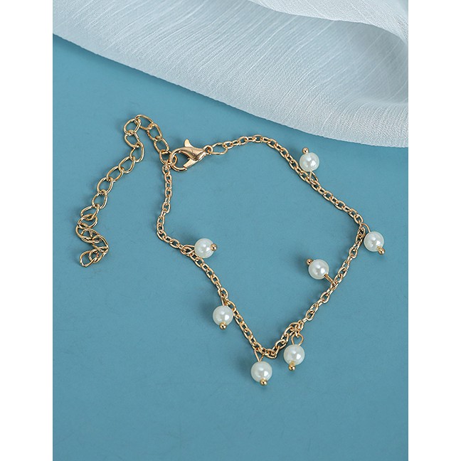 LRC Gelang Tangan Fashion Gold Color 4-piece Alloy Pearl Bracelet P03030