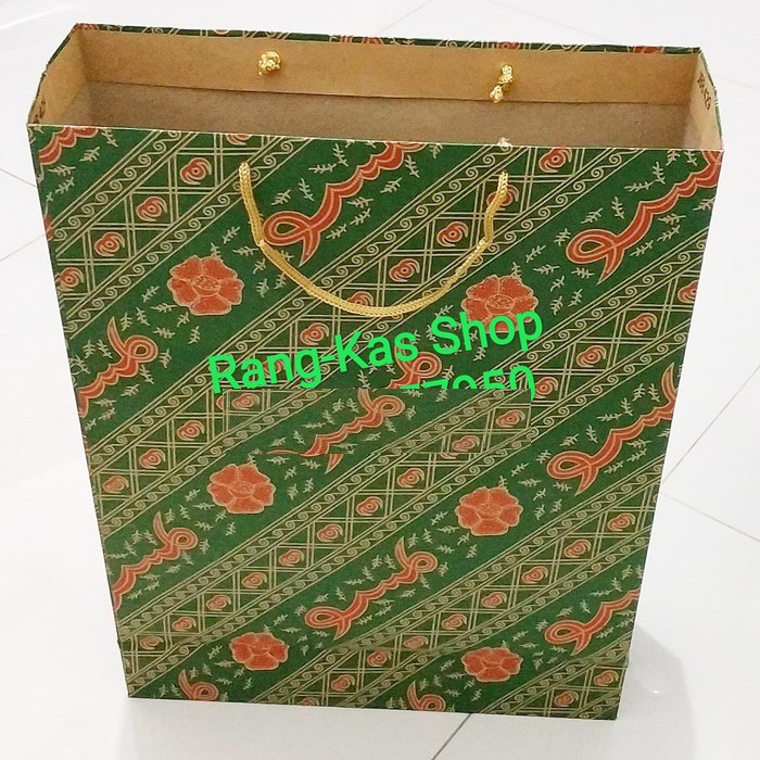 

Paper bag Batik Folio Medium Eksklusif samson doff