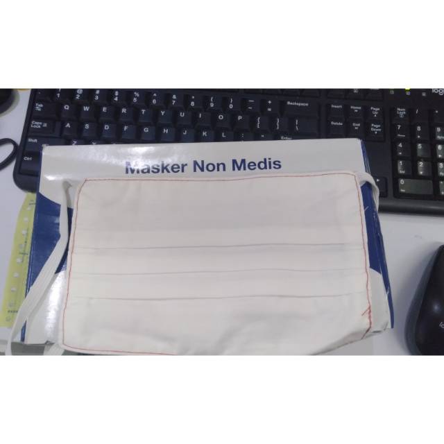 Masker kain kimia Farma 1 psc