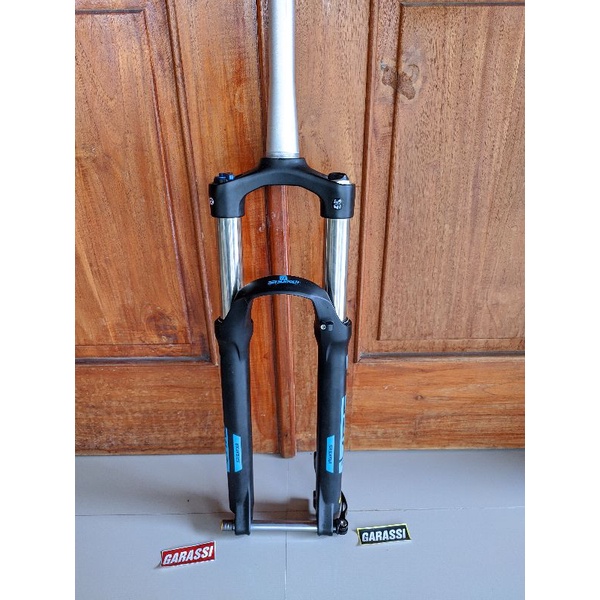 suntour XCR fork air suspension TA 15x100 32 hole