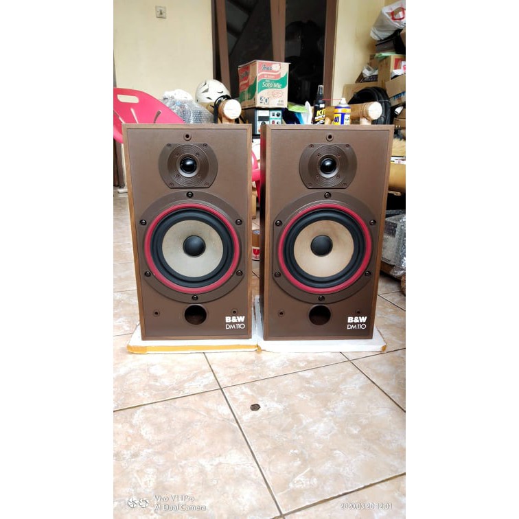 B&W BOOKSHELF SPEAKER