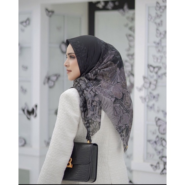 Farsha series in black
