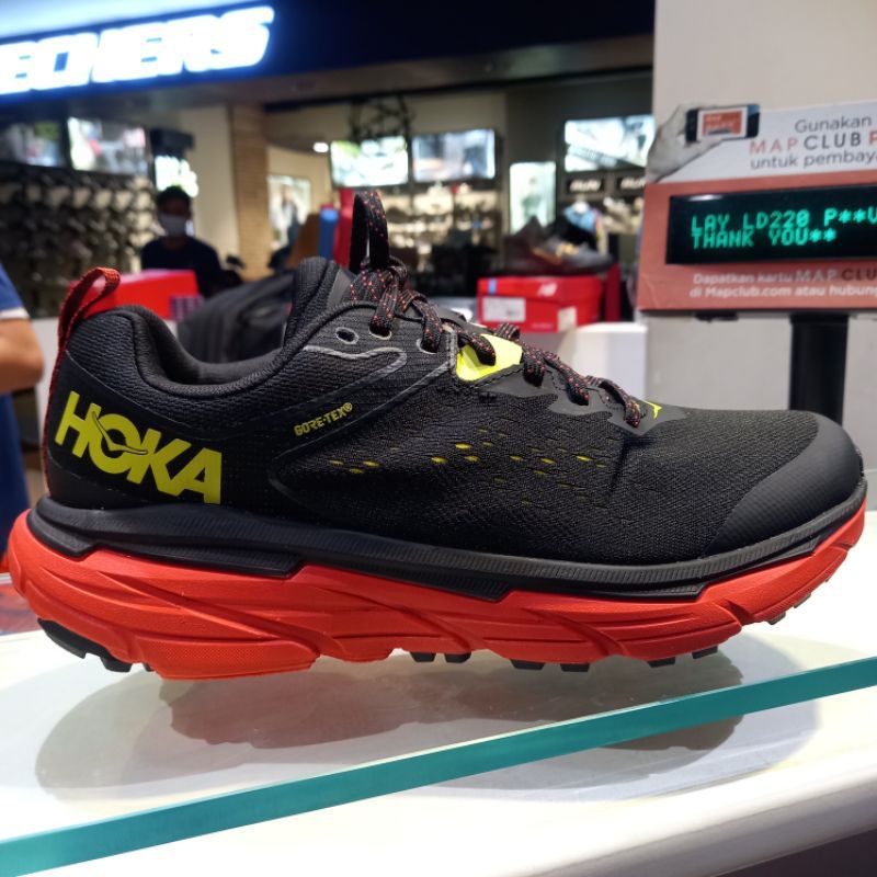 gore tex hoka