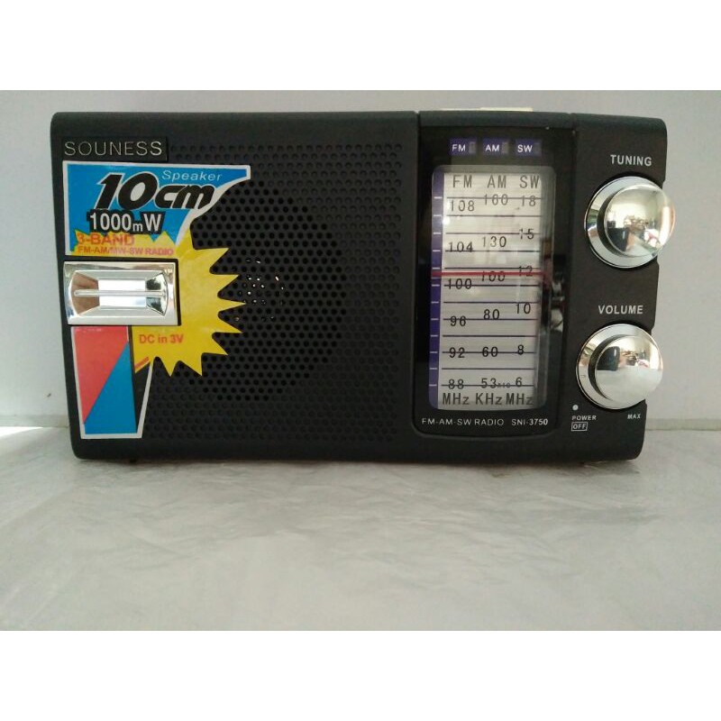 Radio Portable Souness 3750 AM FM, Ukuran Kompak 13x21x6 cm
