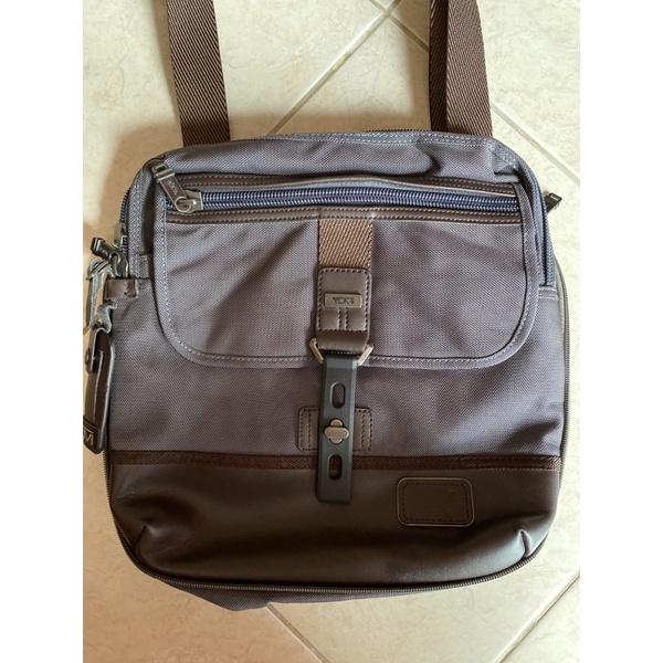 Tas Selempang Tumi (PRELOVED)