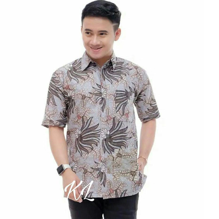 (HARGA SPESIAL) Baju Batik Pria Dewasa 2022 Lengan Pendek Kekinian Kemeja Batik Lengan Pendek Pria M