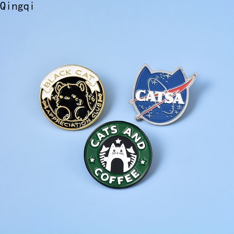 Bros Pin Enamel Desain Kucing Planet Bulan Cakar Untuk Kerah Kemeja Tas Jeans