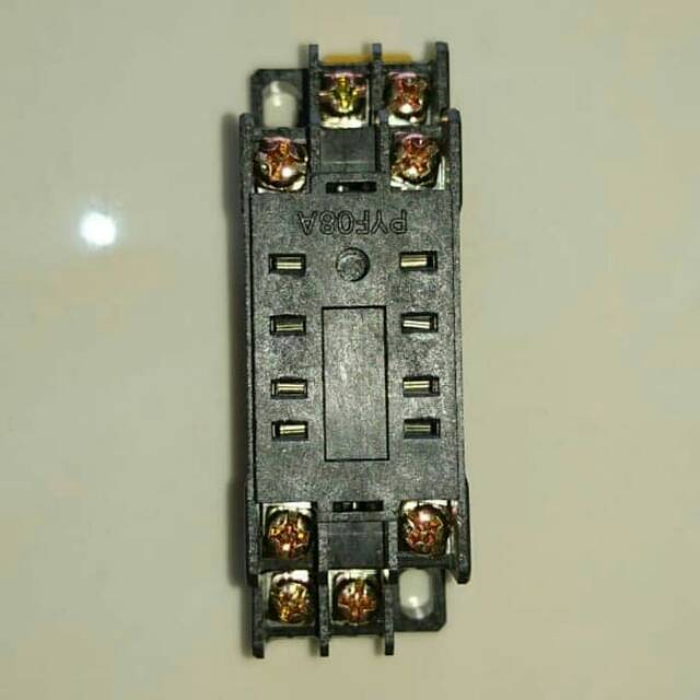 Socket / Dudukan / Soket Relay Omron 8 pin / 8 kaki Petak