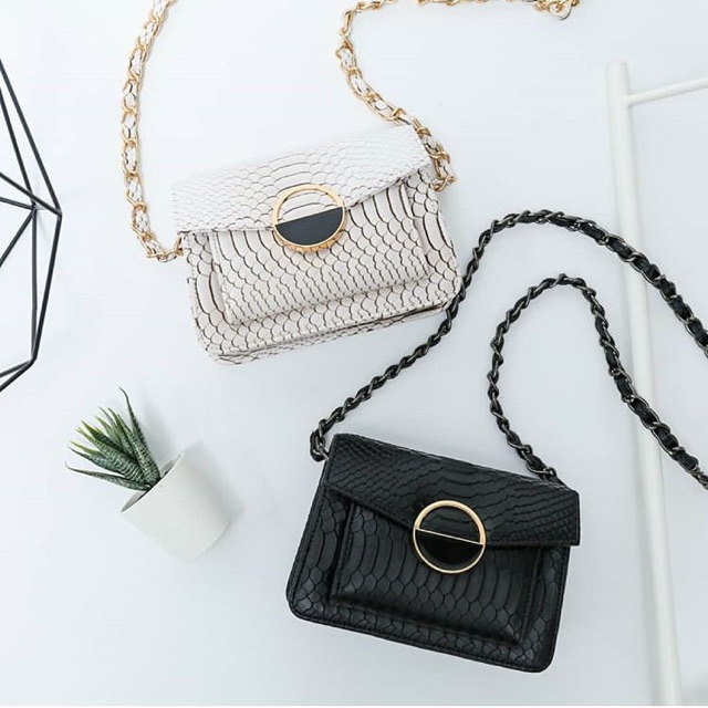 Tas Judith FULLBOOKED