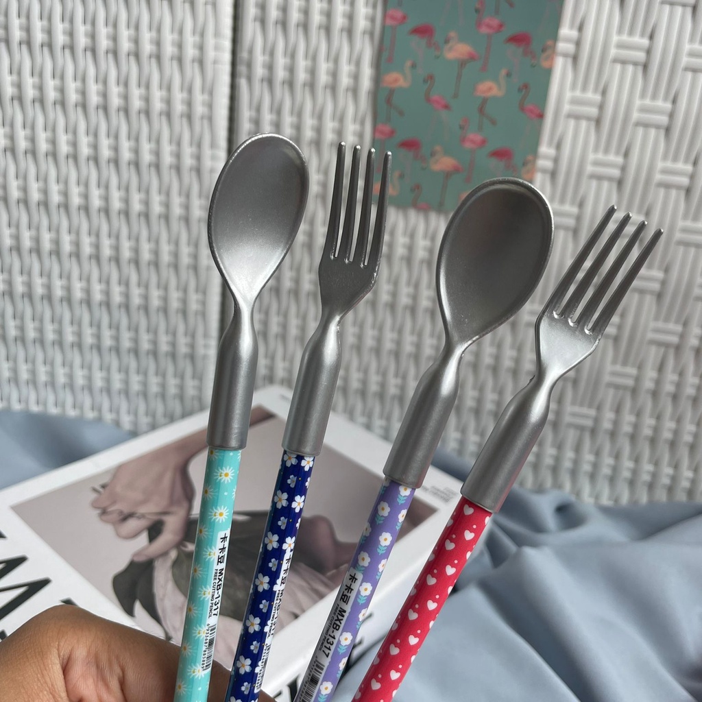 

Pensil Alat Makan Sendok Garpu / Sambung Bensia Stackable Pencil Alat Makan Sendok Garpu Mainan Lucu Souvenir Anak Grosir Ready COD
