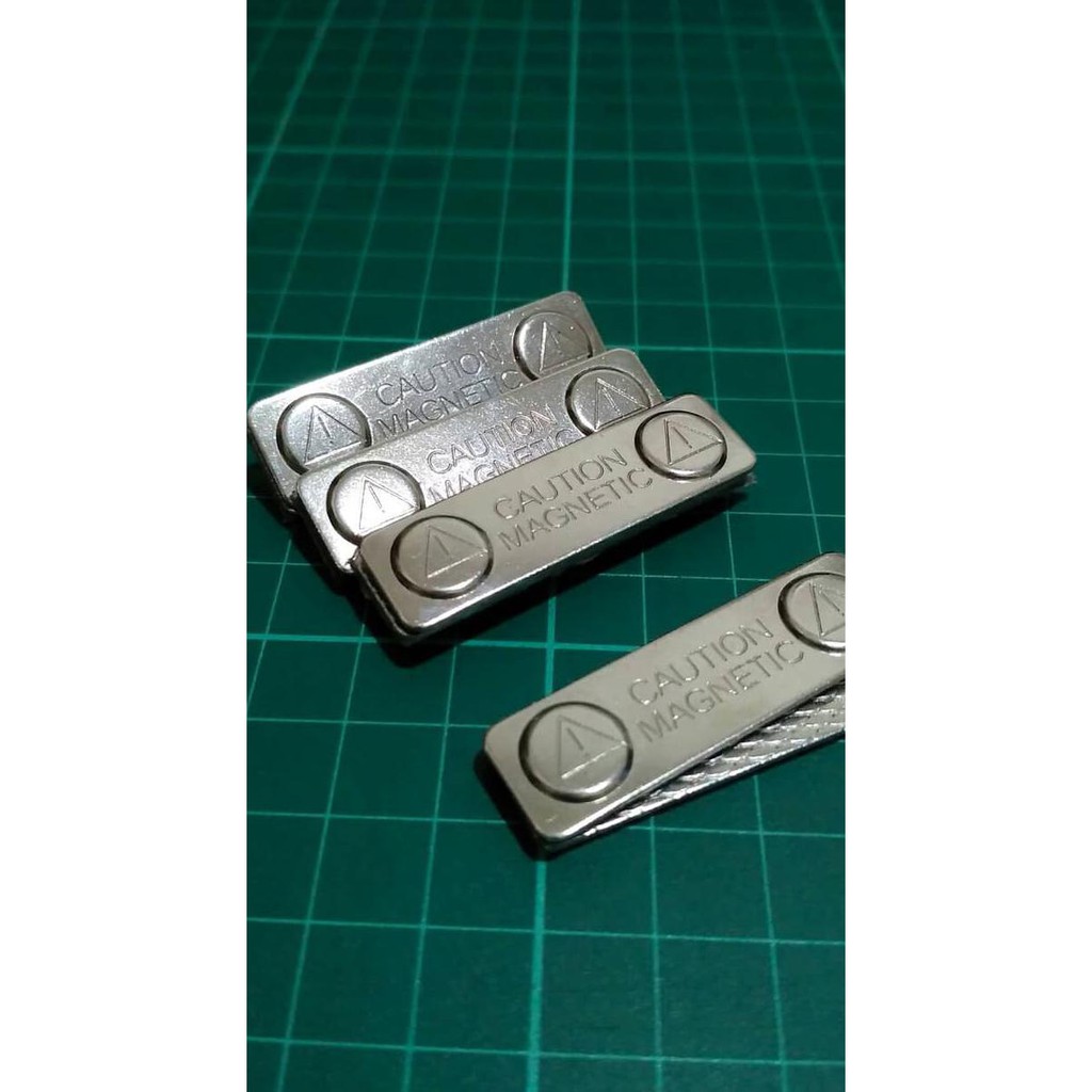 

Magnetic / Magnet Name Tag Nama Dada Caution Untuk Seragam 1 Set 48Mm Item Murah
