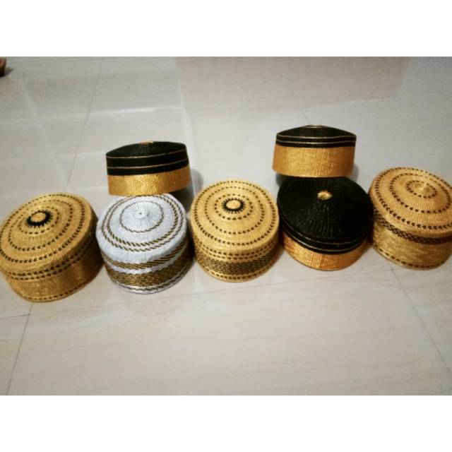 Songkok raccak/songkok Bugis