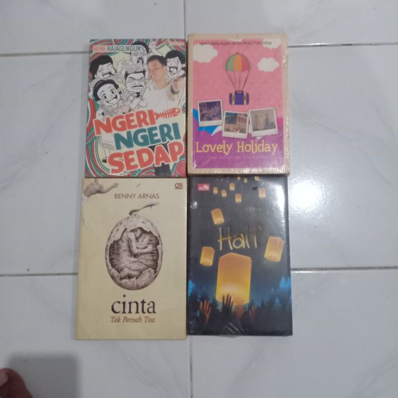 ( PROMO ) Obral paket murah ( isi 4 buku ) Novel remaja // fiksi // non fiksi // best seller // fantasi // romance // original // baru // new old stock-Paket 5