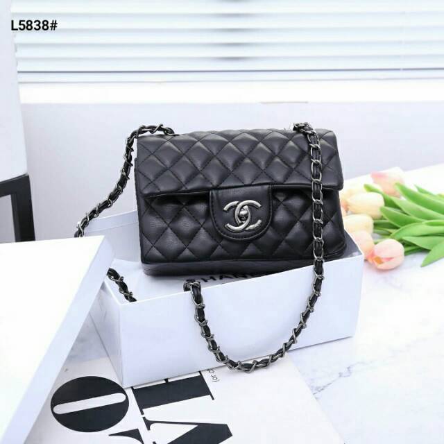 Chanel Maxi Classic Bag