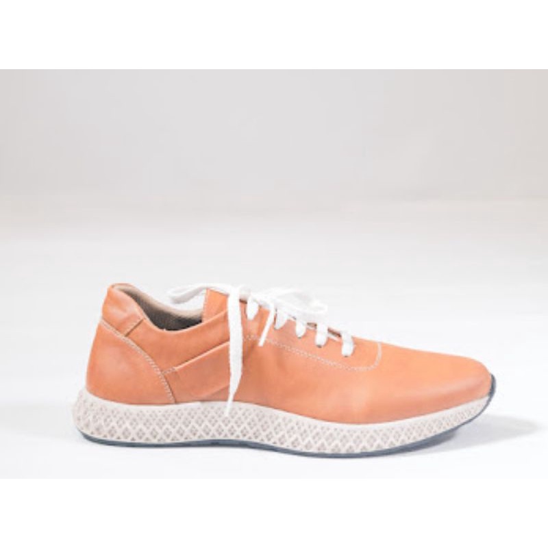 sepatu sneaker casual Tan formal