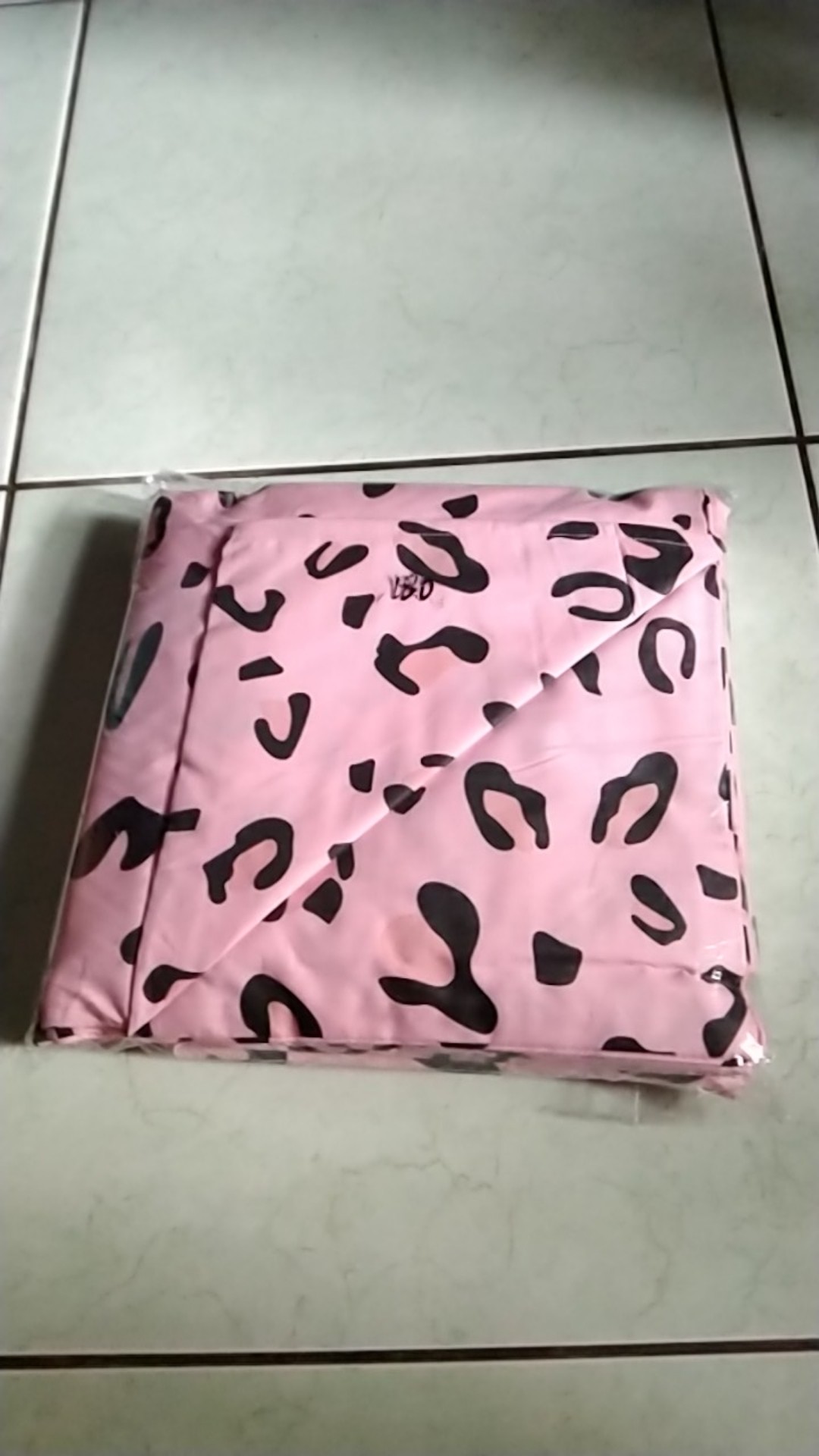 Sprei Magenta Leopard Pink