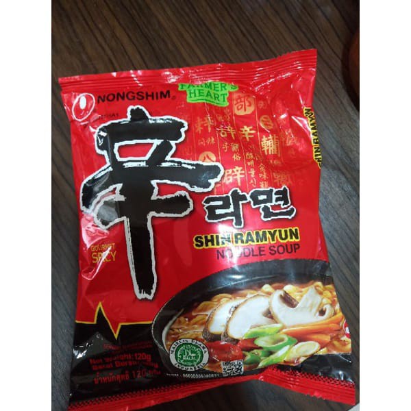 

MIE KOREA NONG SHIM SHIN RAMYUN SHRIMP MIE IMPORT 120G