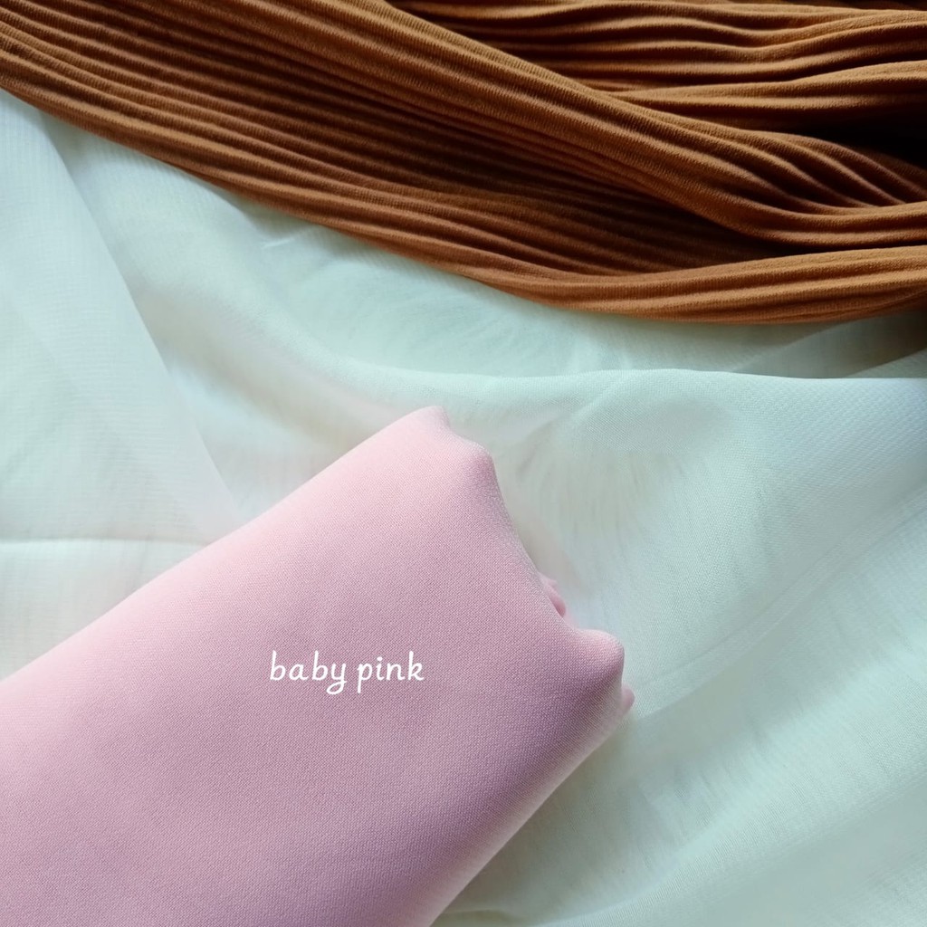 BELLA SQUARE JAHIT TEPI //HIJAB// JILBAB KHIMAR KERUDUNG BERGO SEGIEMPAT-BABY PINK