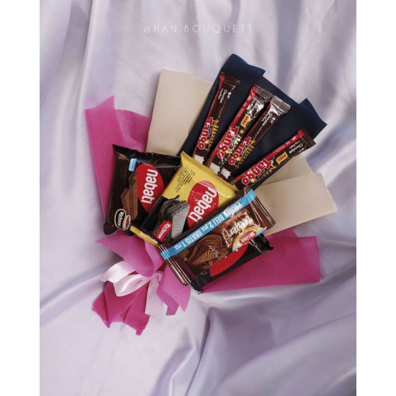 

Bucket Snack Special Kado Wisuda / kado ultah / kado pernikahan/ kado anniversary
