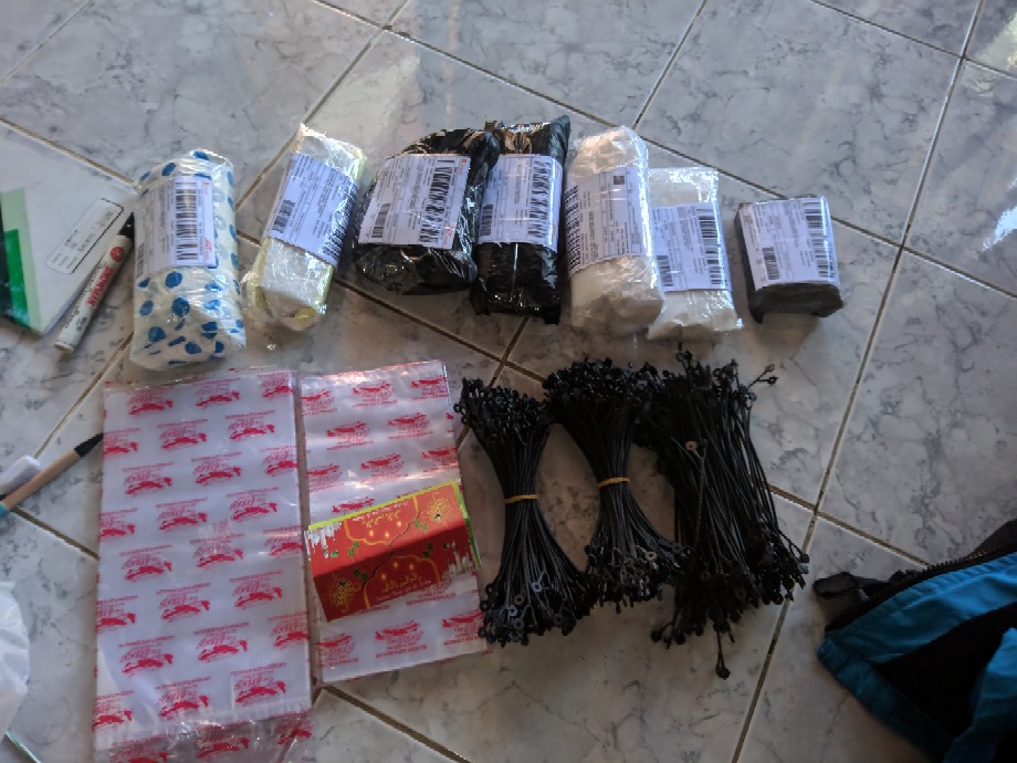 Plastik Pp Cap Jet 0.03x15x27 ( Ukuran 1kg)