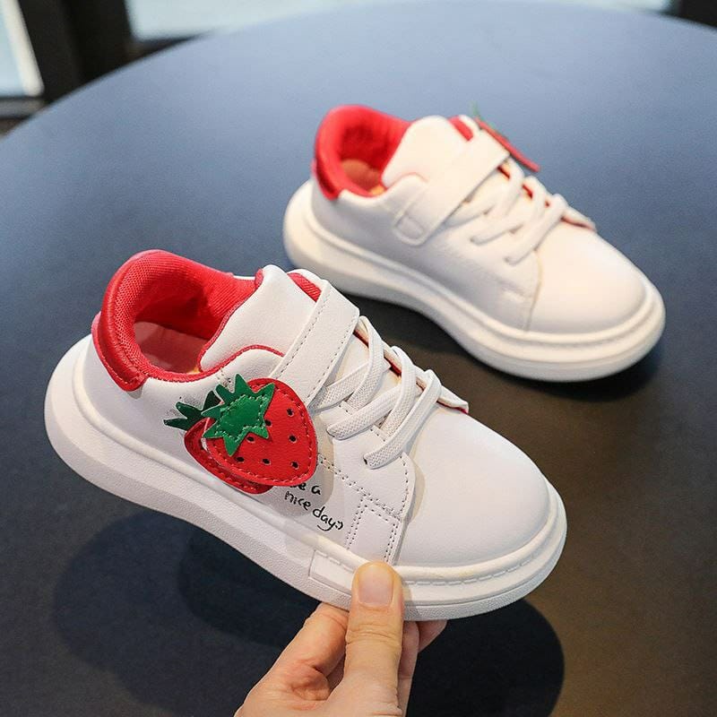 JSKW 18 ((SIZE 26-30) RISCE SEPATU SNEAKER ANAK MOTIF STRAWBERRY IMPORT WANITA CEWEK PEREMPUAN JAKARTA BATAM WHITE RED