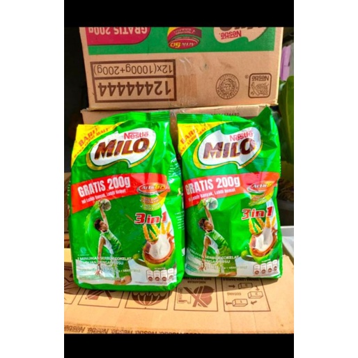 Milo 3 in 1/ Activ go 1kg Free 200g exp juli 22