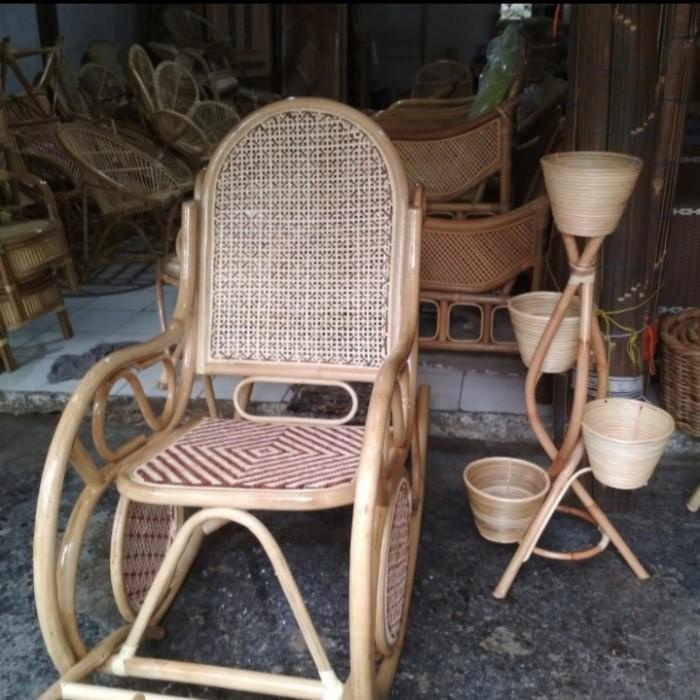 Kursi | Kursi Goyang Rotan Orang Dewasa / Kursi Goyang Santai