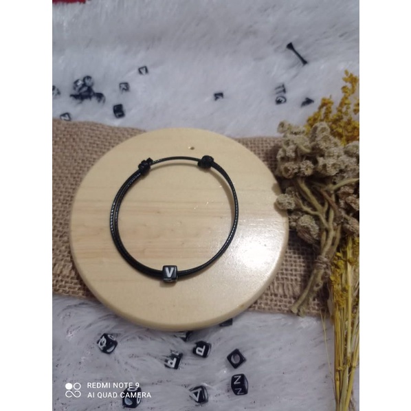 (GRATIS) GELANG TALI COUPLE PERSAHABATAN INISIAL anti air (A-Z) COSTUM 1 HURUF( anti air) BELI 10 FREE 1 GELANG POLOS Gelang couple / gelang nama /gelang inisial/ gelang Costum / gelang persahabatan / gelang huruf / gelang murah / gelang viral