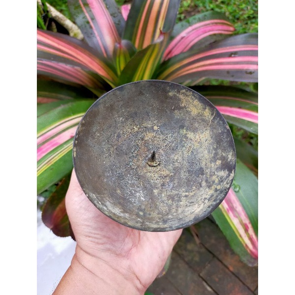 standcup perunggu temuan