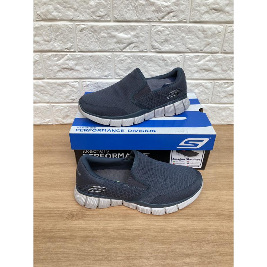 SEPATU SKECHERS EQUALIZER 1 MAN COD