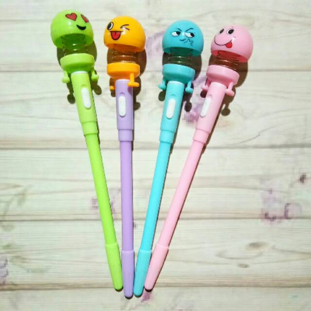 

Pulpen Gel Led Per Emoji @ 12 pcs per pack