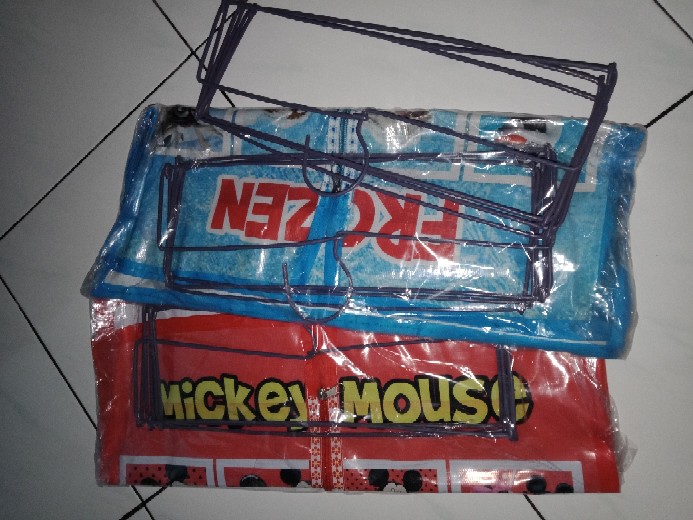 Gantungan Jilbab Karakter