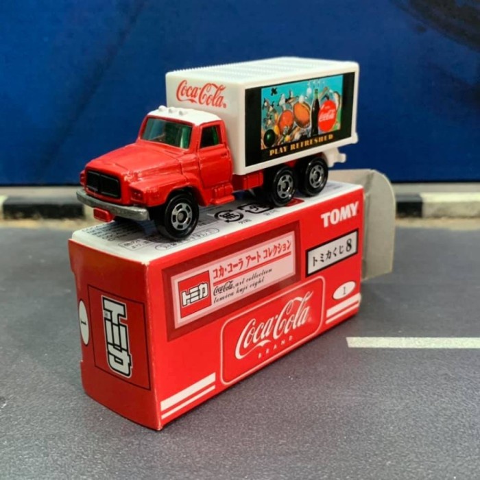 Tomica Kuji 8 Coca Cola Art Collection Nissan Diesel Made in China #A