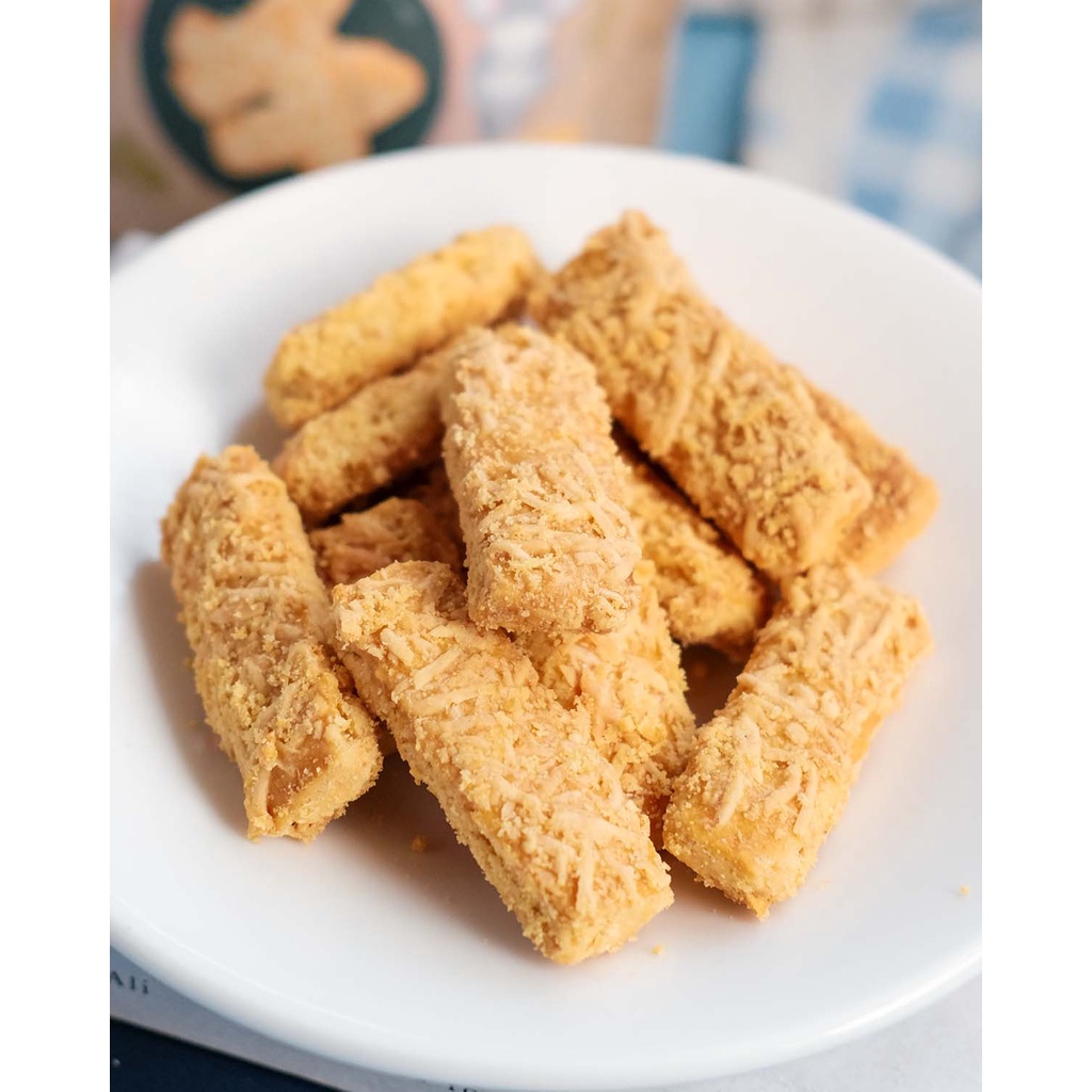 

pink GLUTEN FREE KAASSTENGELS - CLASSIC CHEESE COOKIES 100GR