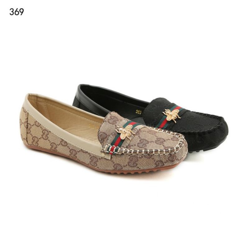 Gucci Logo Bee GG Canvas Flat Shoes #369