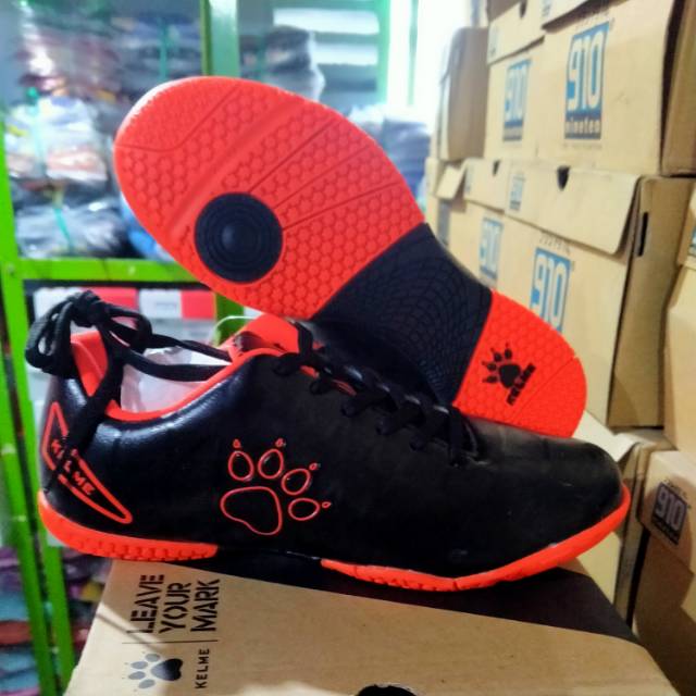 Sepatu futsal kelme star 9 junior/ultra sprint/power grip obral minus(tanpa kardus)