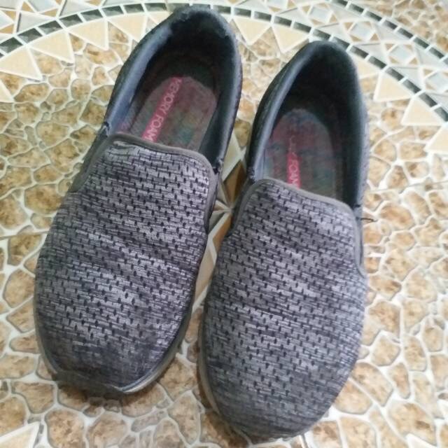 PRELOVED SKECHERS ORIGINAL 100%