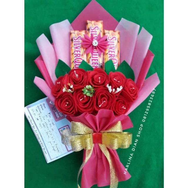 Buket Bouquet Bucket Bunga Dan Snack Coklat Silverqueen Cantik Romantis Shopee Indonesia